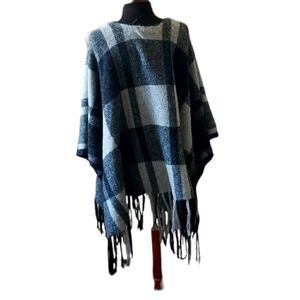 Evolution Black and Gray Poncho